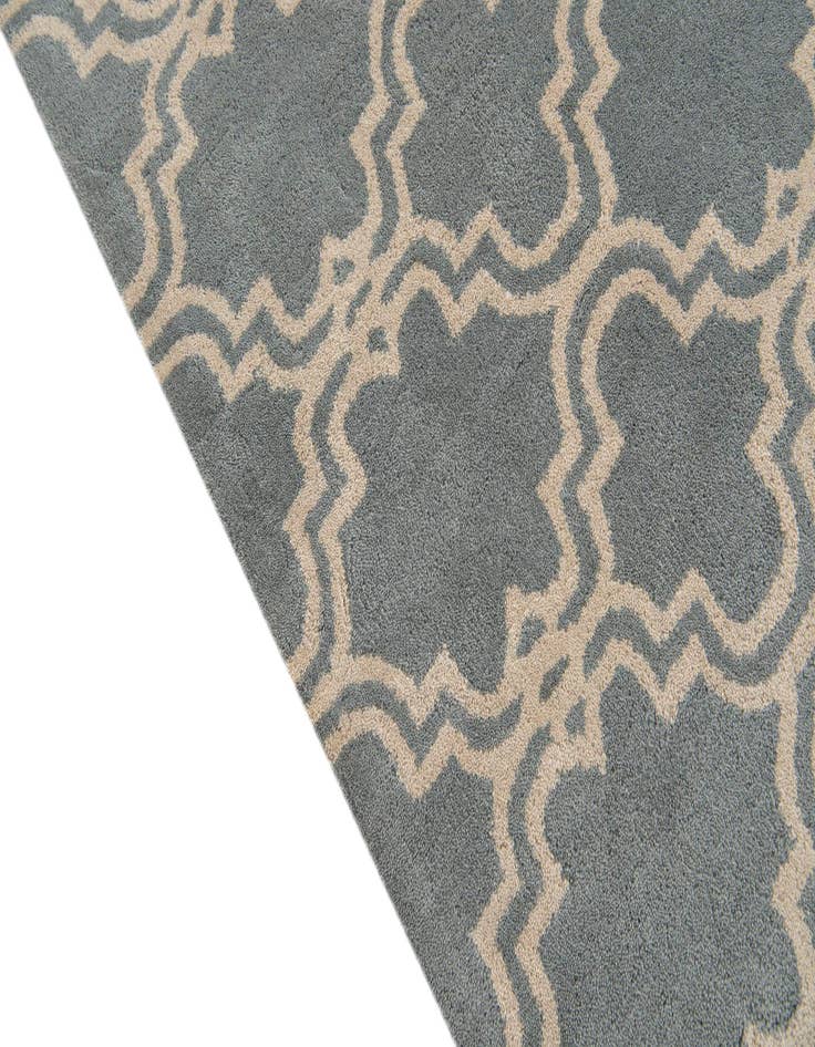 Detail image of 5' x 7' 10 Luna Rug