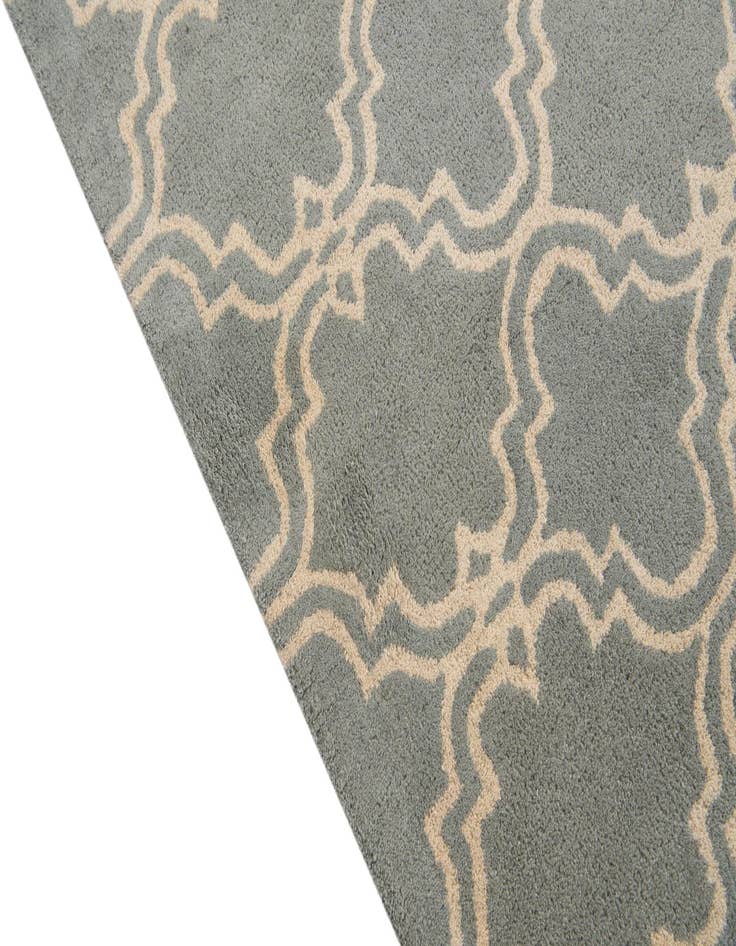 Detail image of 5' x 8' Luna Rug