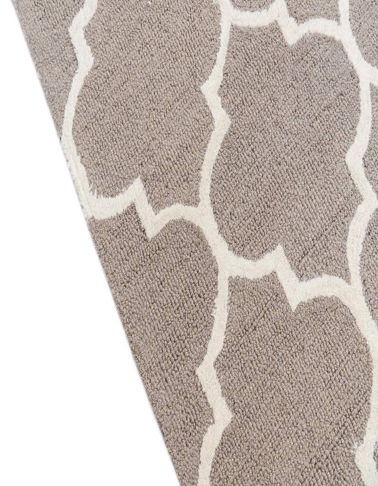 Detail image of 5' 2 x 8' Luna Rug