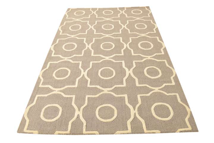 4' 11 x 7' 11 Luna Rug