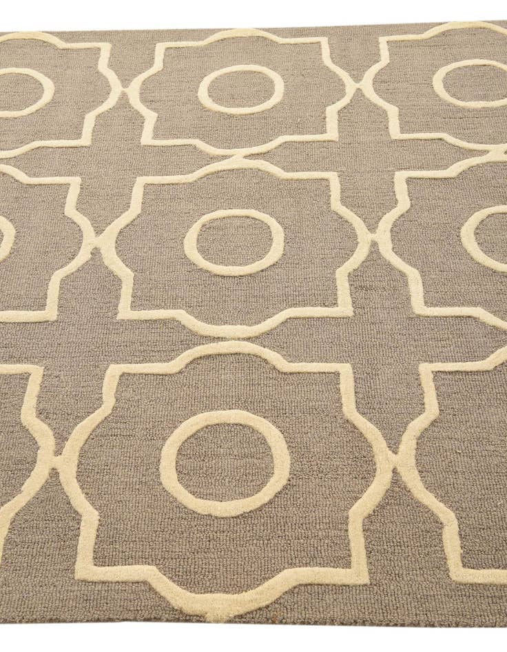 Detail image of 4' 11 x 7' 11 Luna Rug