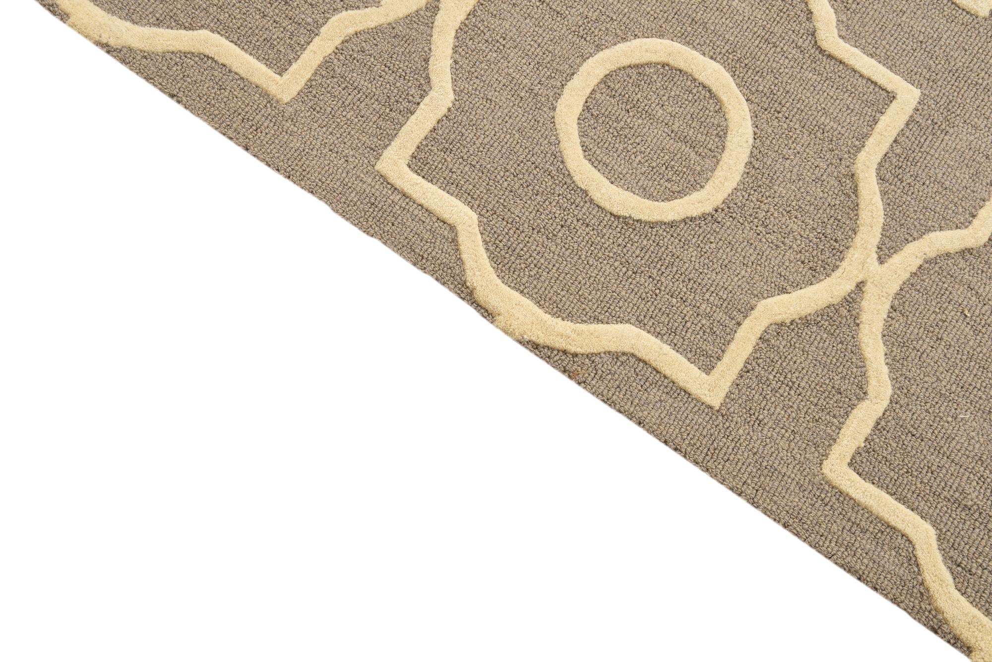 4' 11 x 7' 11 Luna Rug