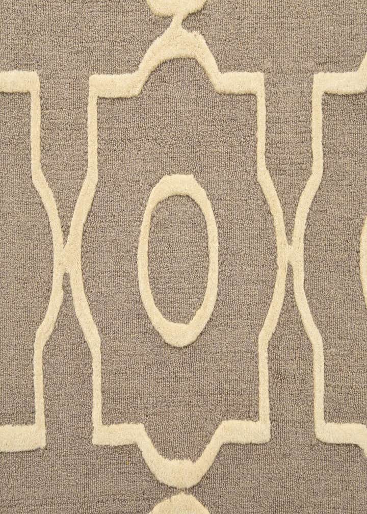 4' 11 x 7' 11 Luna Rug