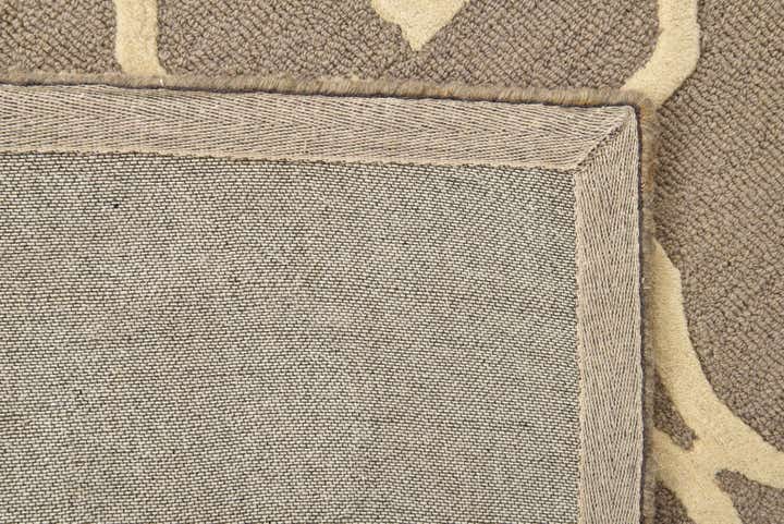4' 11 x 7' 11 Luna Rug