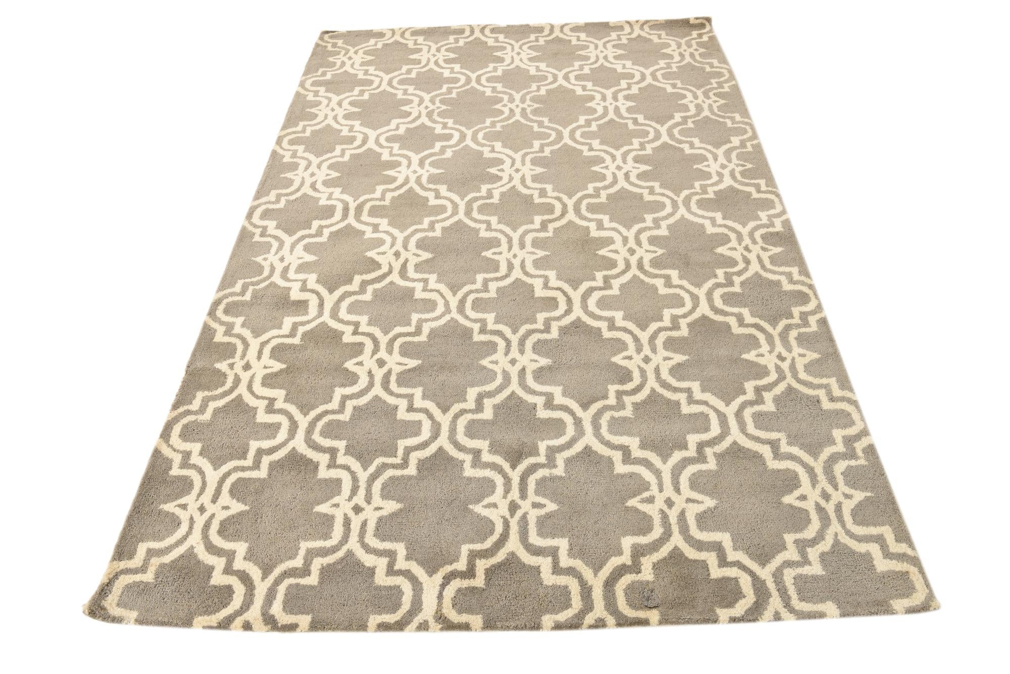 5' x 7' 10 Luna Wool Rug