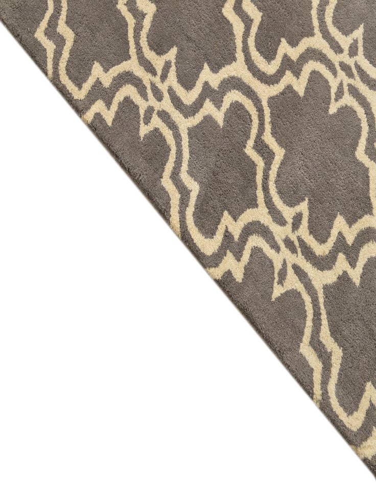 Detail image of 6' 1 x 9' Luna Wool Rug