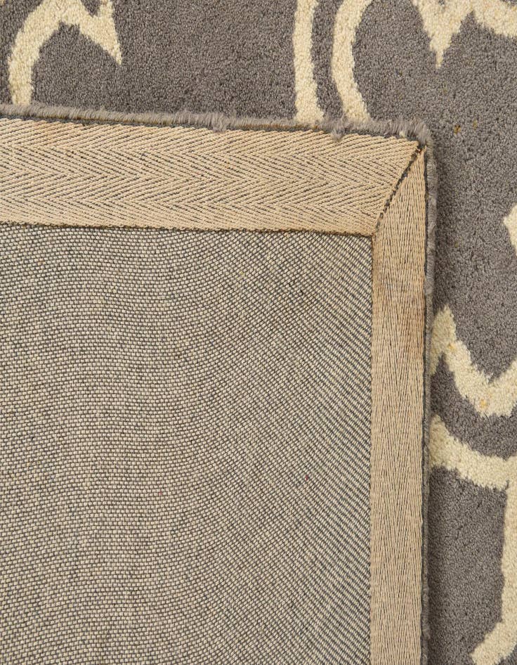 Detail image of 6' 1 x 9' Luna Wool Rug