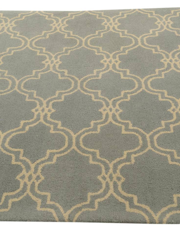 Detail image of 5' x 7' 10 Luna Wool Rug