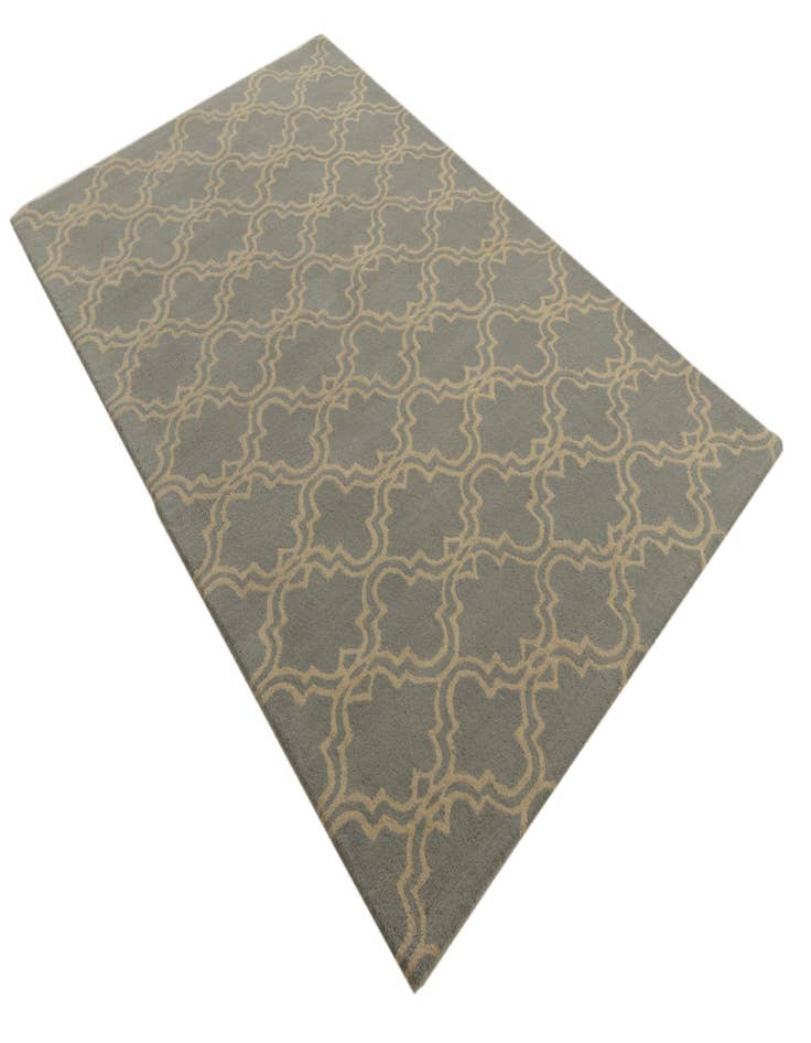 Detail image of 5' x 8' Luna Wool Rug