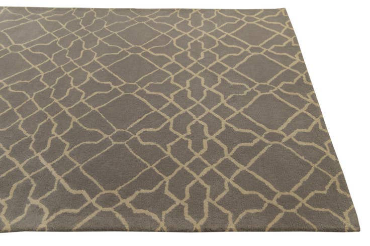 Detail image of 5' 1 x 8' Luna Wool Rug