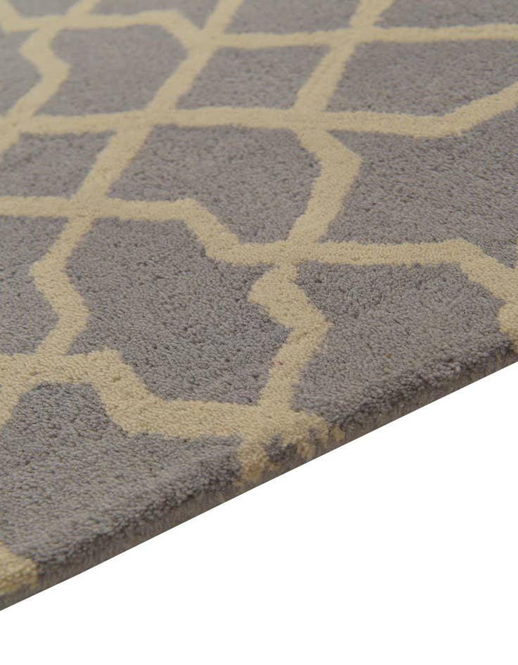 Detail image of 5' x 8' Luna Wool Rug