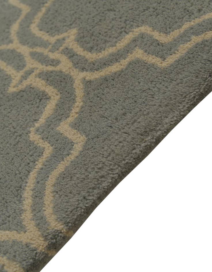 Detail image of 5' x 8' Luna Wool Rug