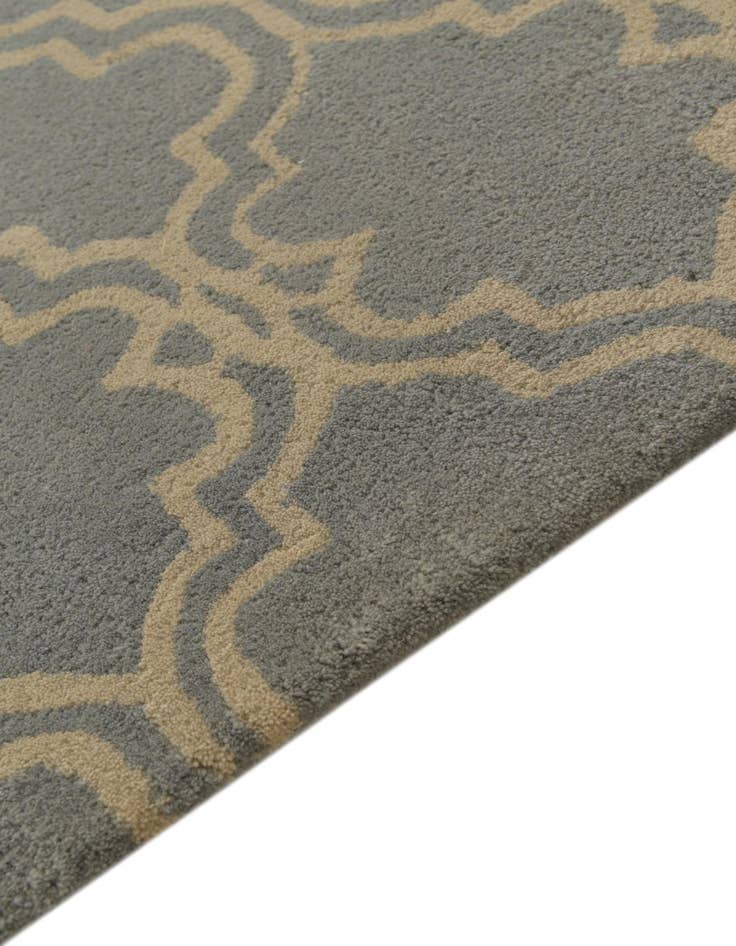 Detail image of 5' x 8' Luna Wool Rug