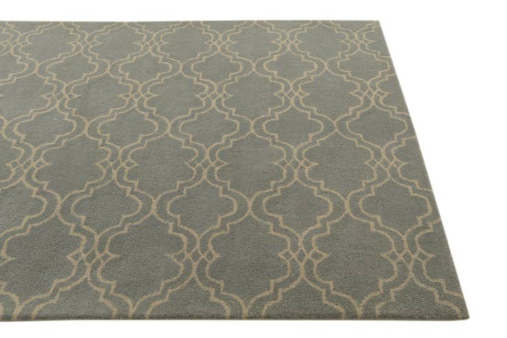 Detail image of 5' 1 x 8' Luna Wool Rug