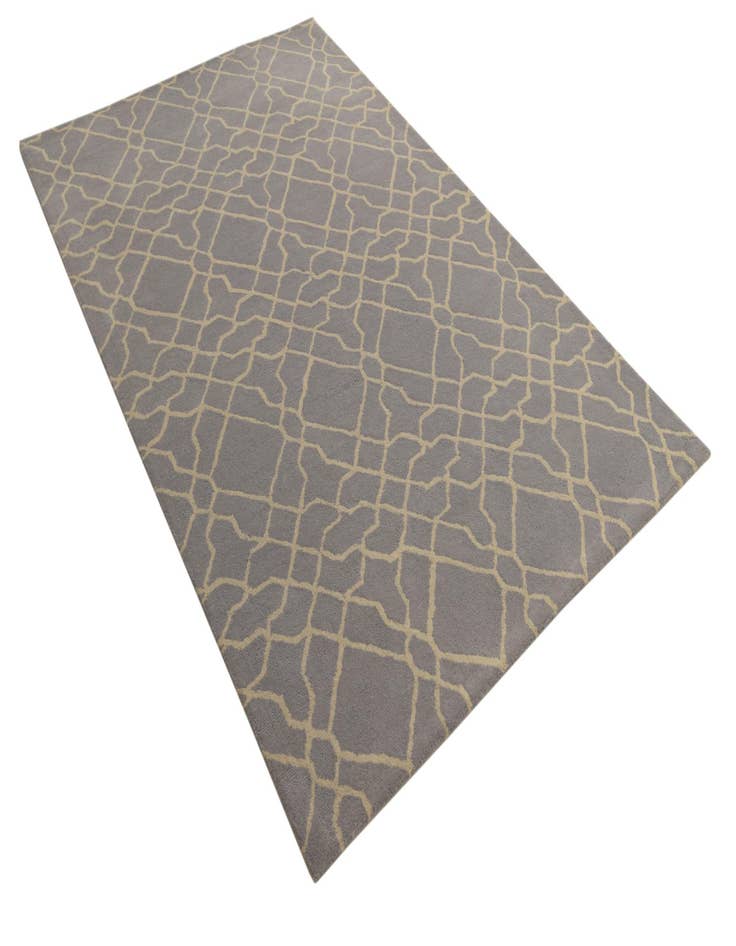 Detail image of 5' 1 x 8' Luna Wool Rug