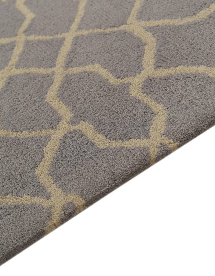 Detail image of 5' 1 x 8' Luna Wool Rug