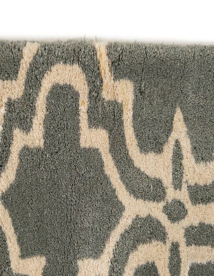 Detail image of 8' x 10' Luna Wool Rug