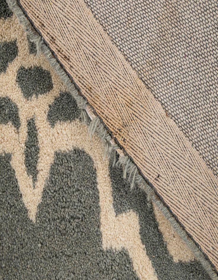 Detail image of 8' x 10' Luna Wool Rug