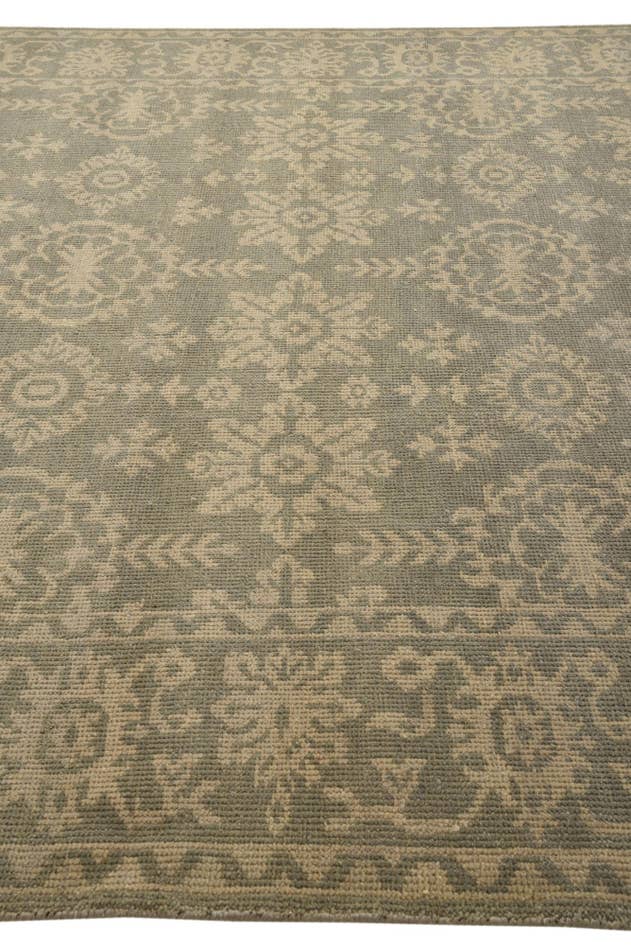 Detail image of 9' x 12' 1 Hand Knotted Luna Wool Rug