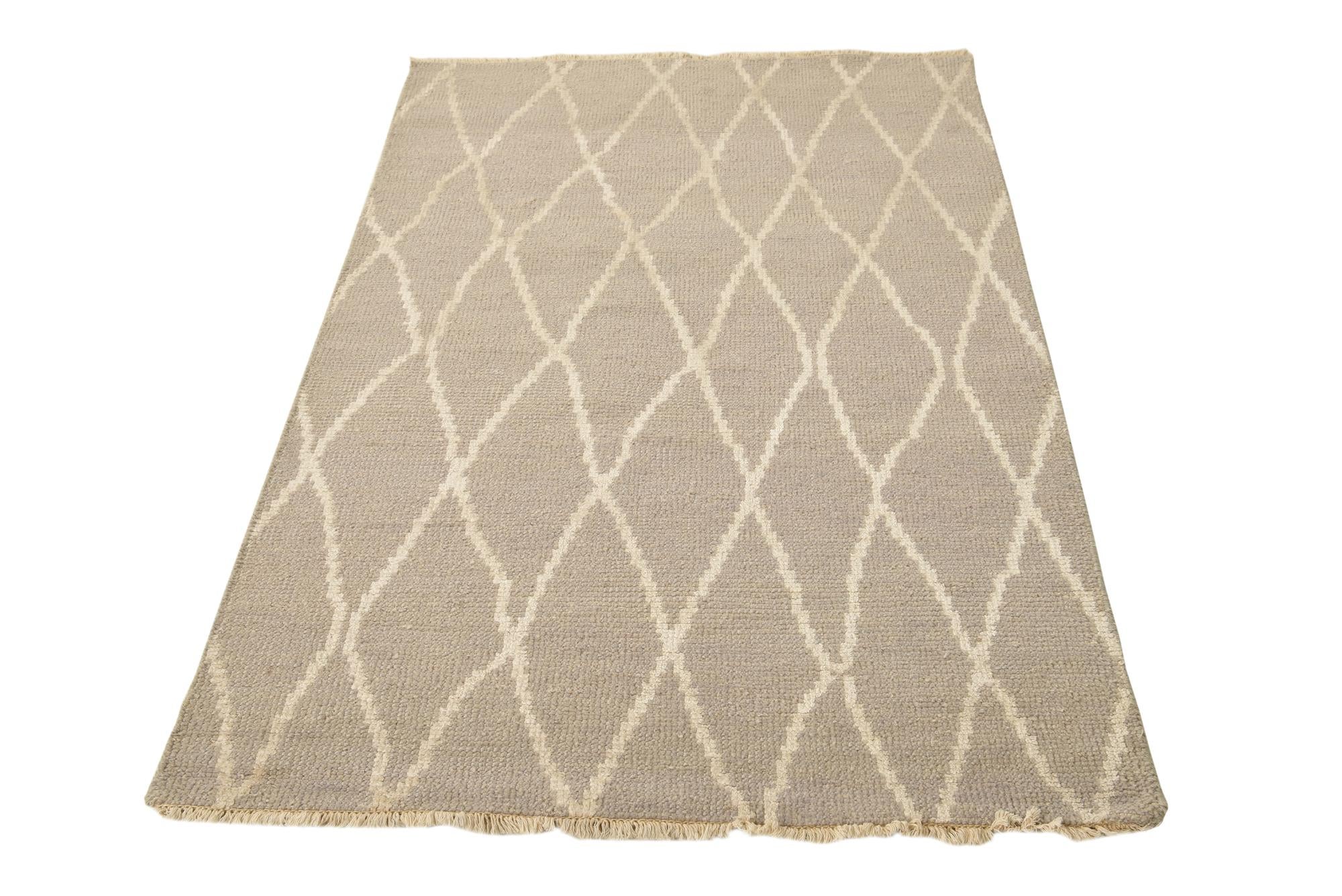 3' 8 x 5' 9 Hand Knotted Luna Rug
