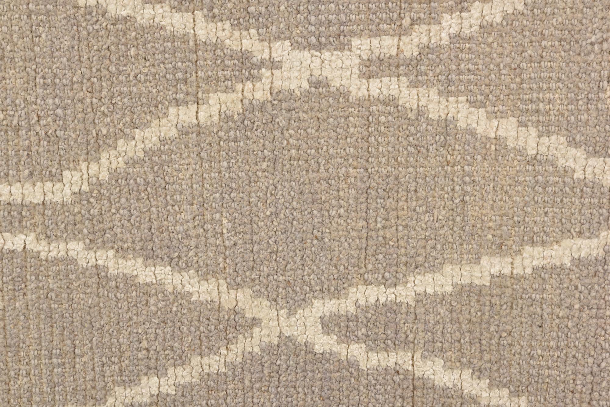 3' 8 x 5' 9 Hand Knotted Luna Rug