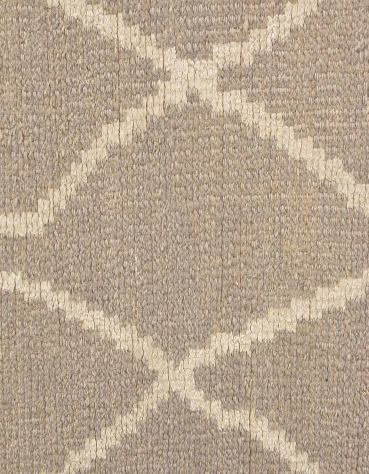 Detail image of 3' 8 x 5' 9  Hand Knotted Luna Rug