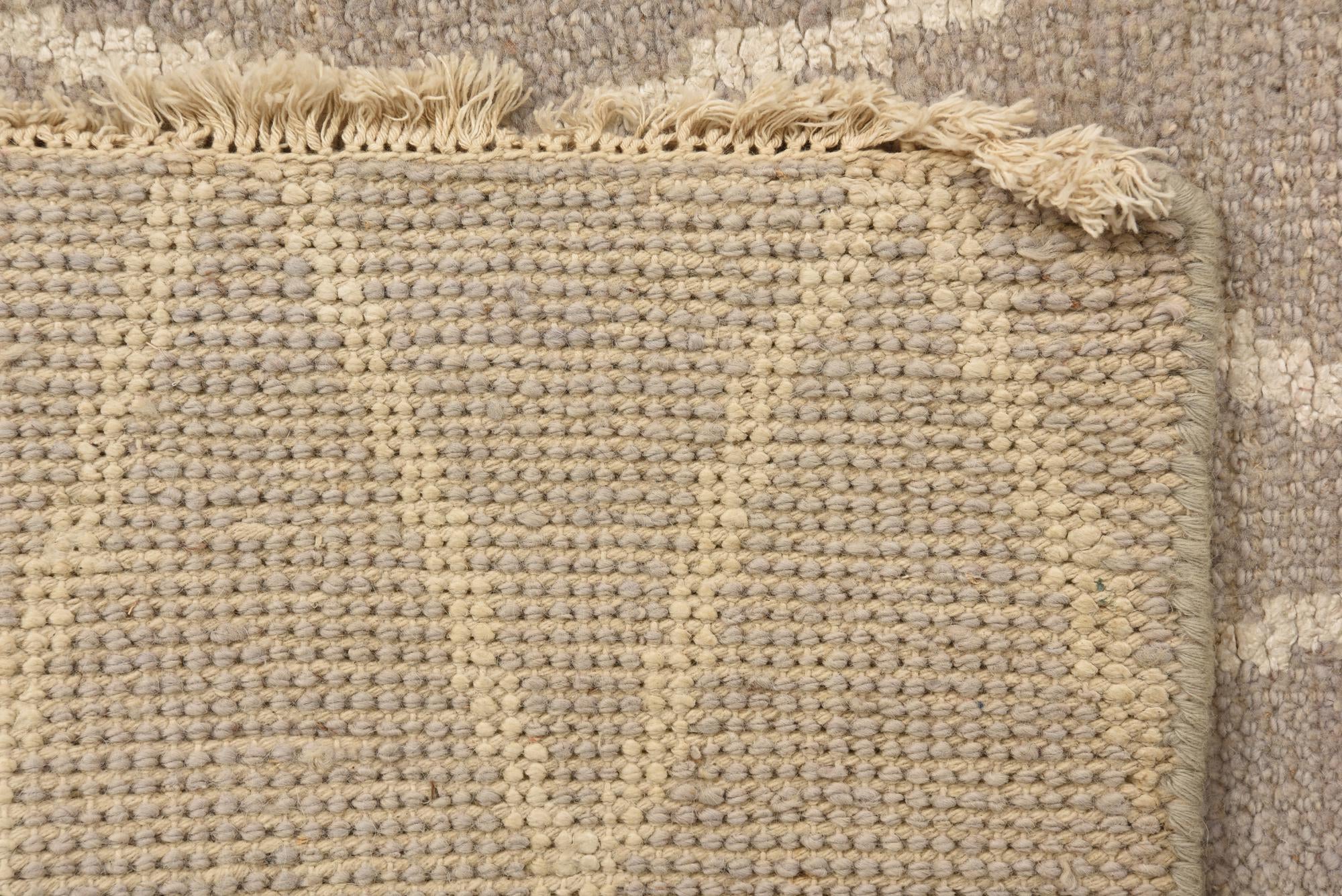 3' 8 x 5' 9 Hand Knotted Luna Rug