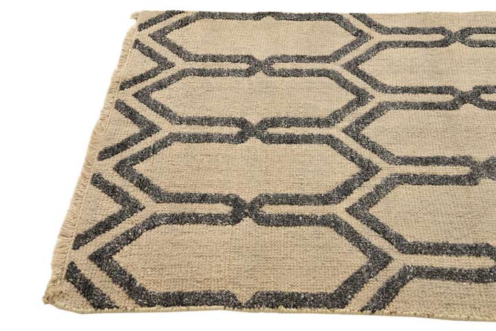 3' 8 x 5' 9 Hand Knotted Luna Rug