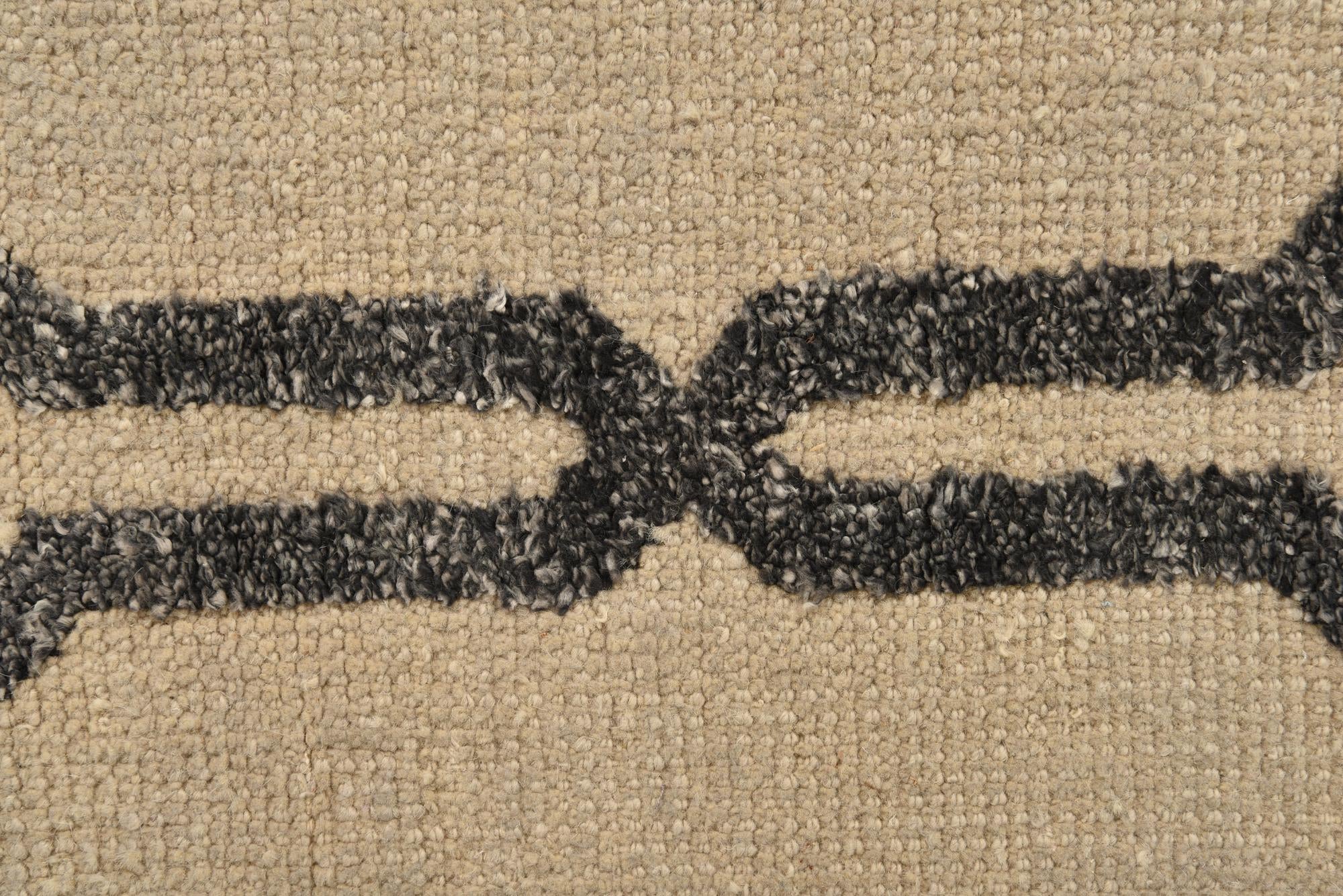 3' 8 x 5' 9 Hand Knotted Luna Rug