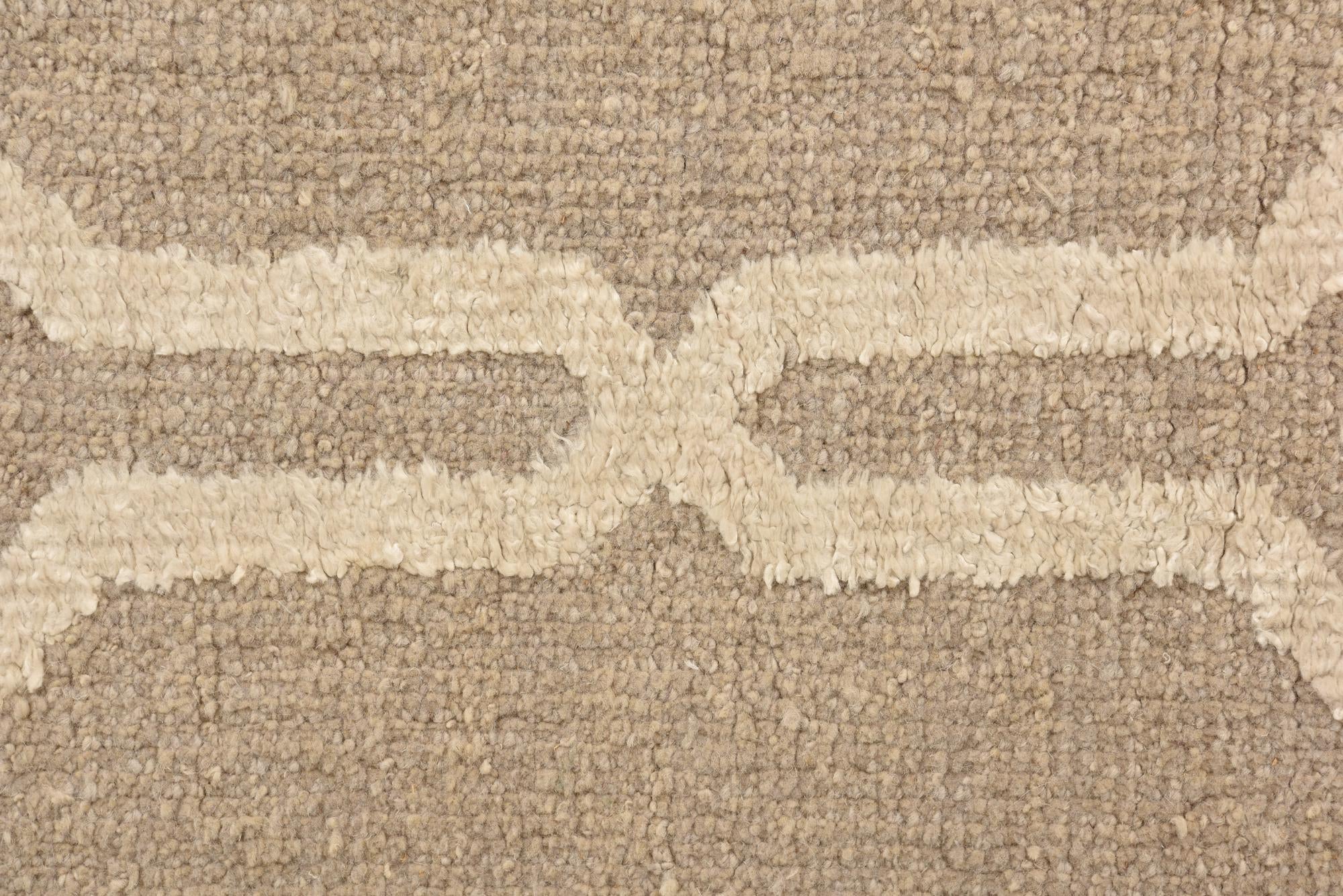 3' 10 x 6' Hand Knotted Luna Rug