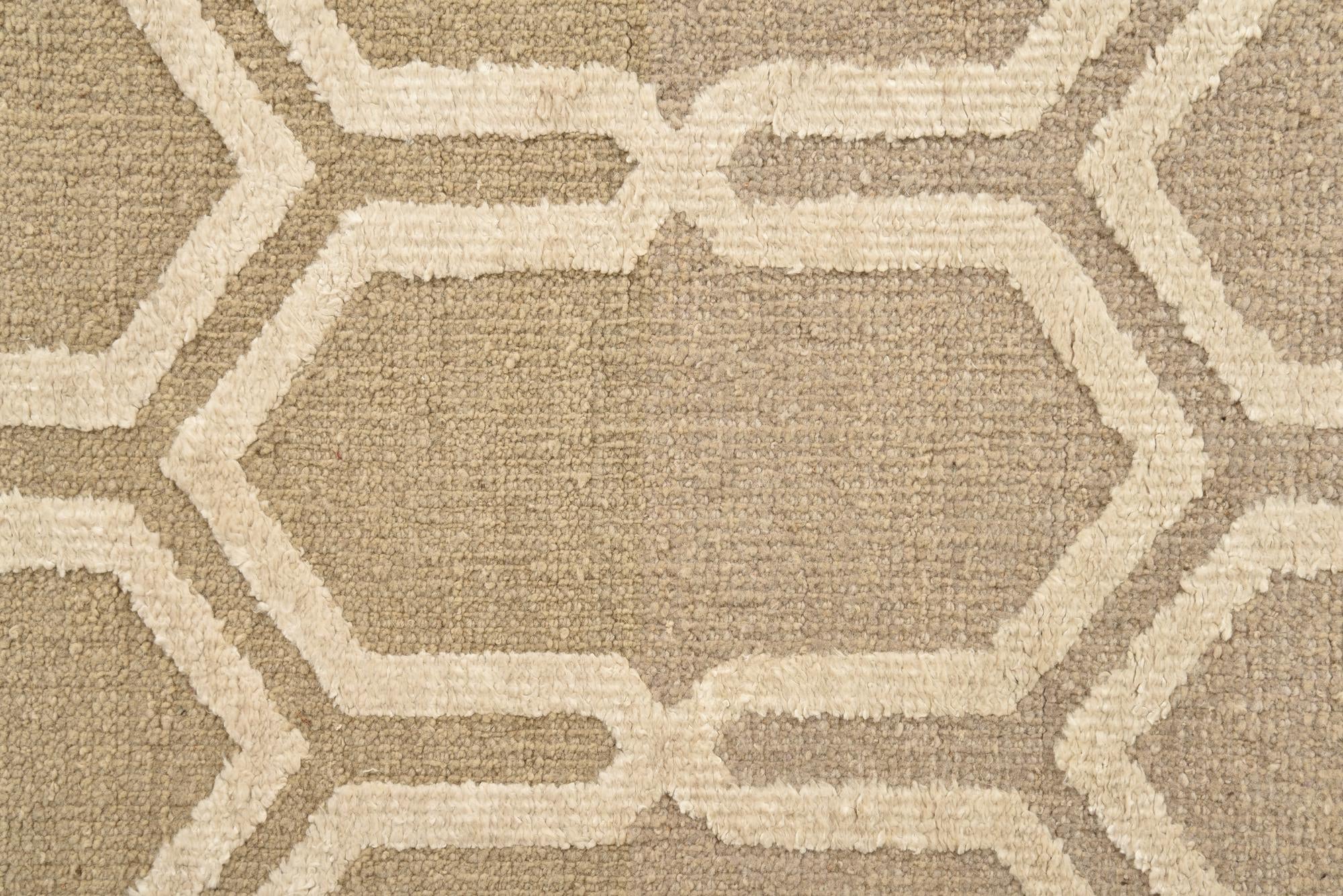3' 10 x 6' Hand Knotted Luna Rug
