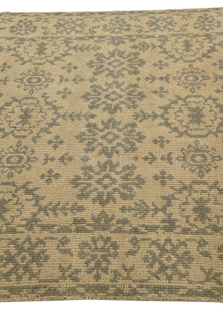 4' 9 x 6' 10 Hand Knotted Luna Wool Rug