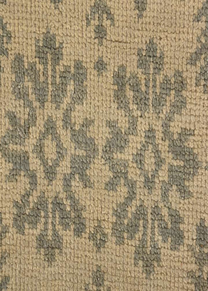 4' 9 x 6' 10 Hand Knotted Luna Wool Rug