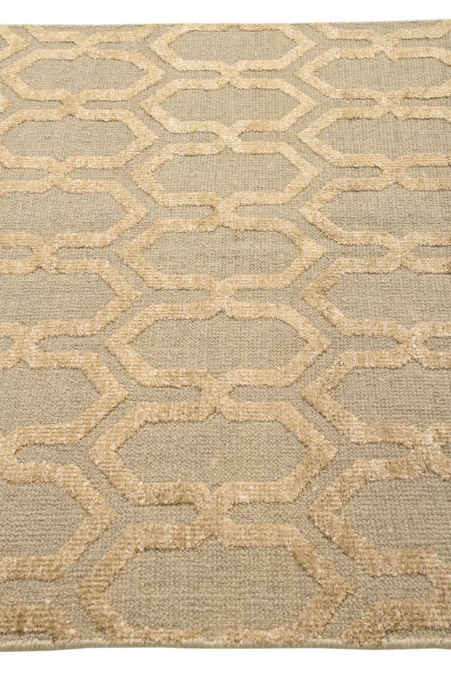 Detail image of 4' 9 x 7' 9 Hand Knotted Luna Rug