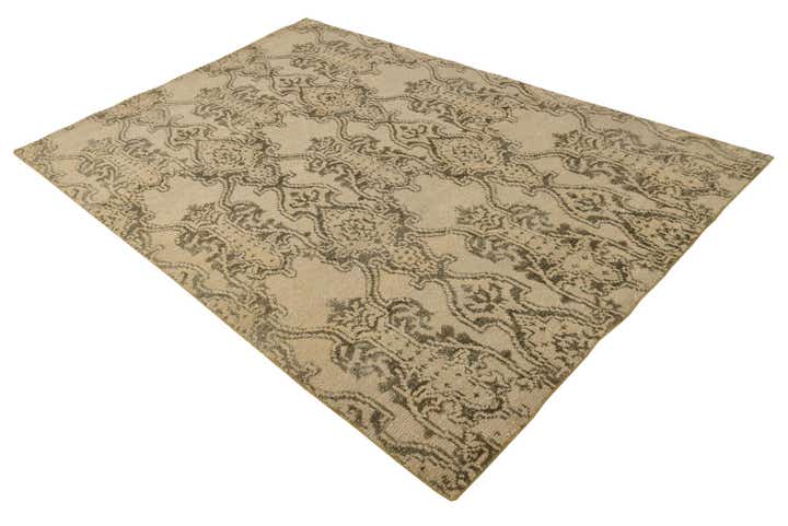 5' 10 x 8' 7 Hand Knotted Luna Rug