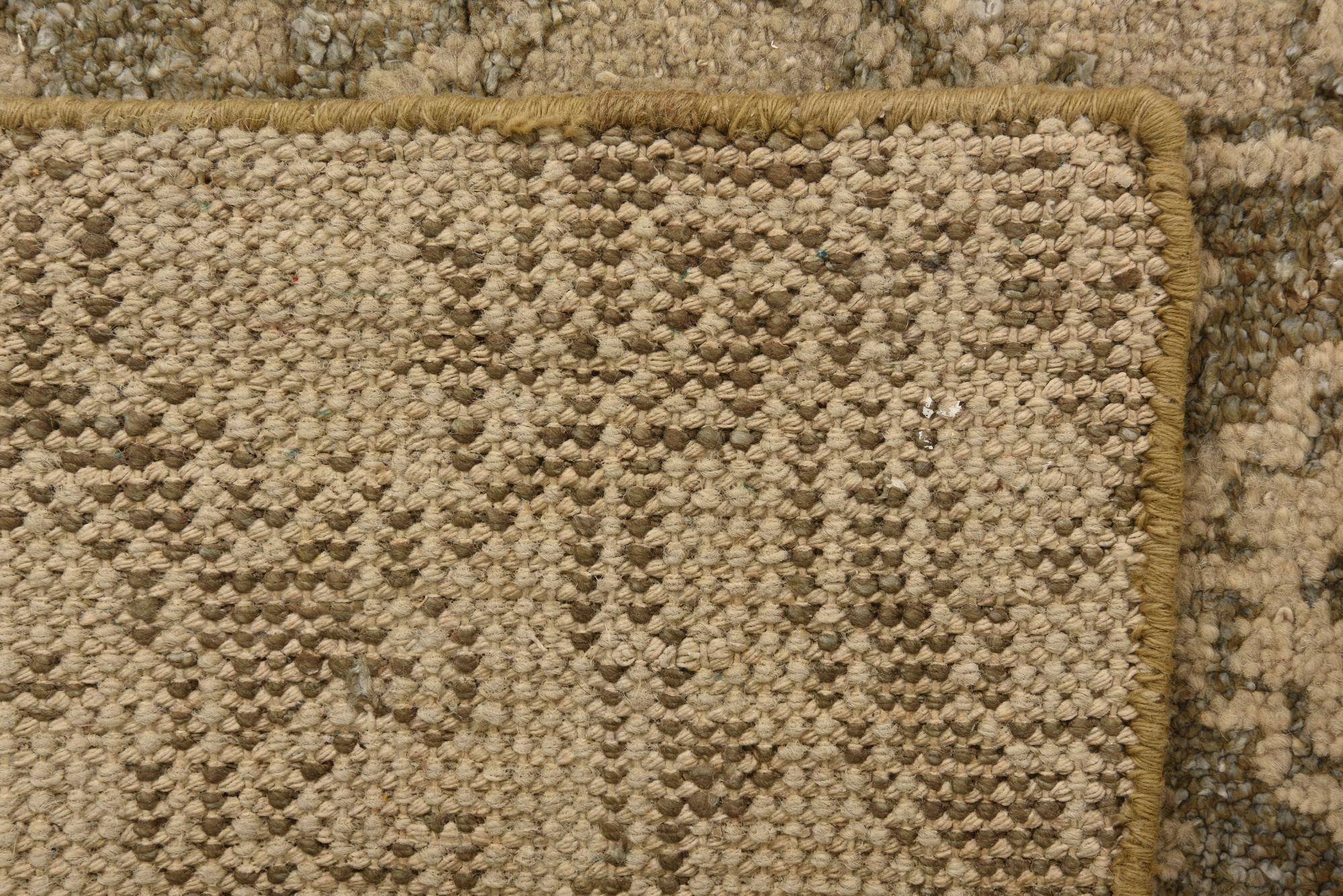 5' 10 x 8' 7 Hand Knotted Luna Rug