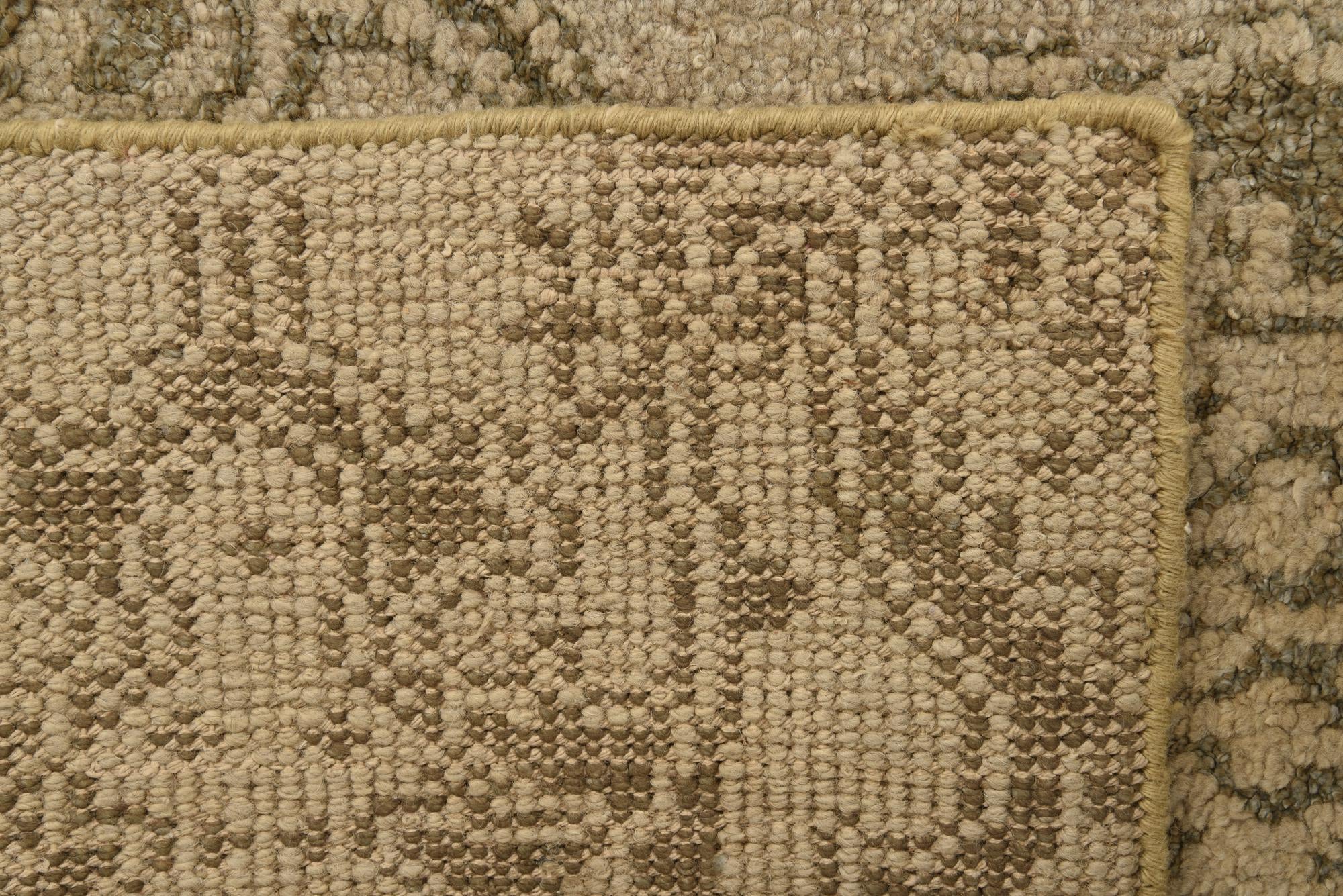 6' x 8' 7 Hand Knotted Luna Rug