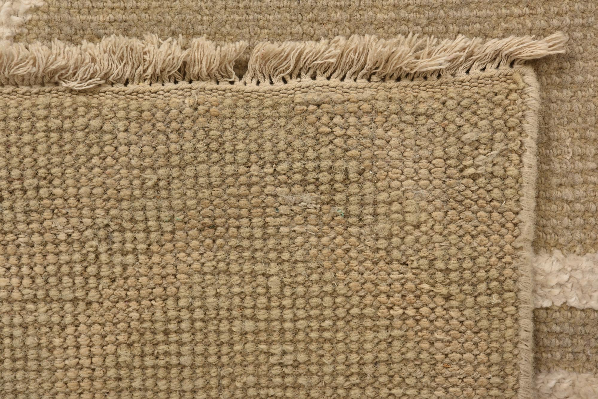 8' x 10' Hand Knotted Luna Rug
