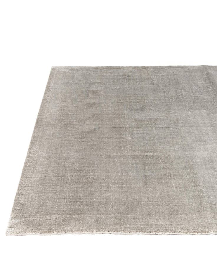 Detail image of 5' 7 x 8' 2 Luna Wool Rug