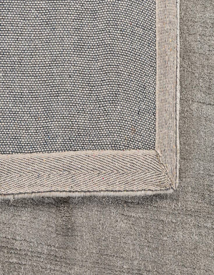 Detail image of 5' 7 x 8' 2 Luna Wool Rug