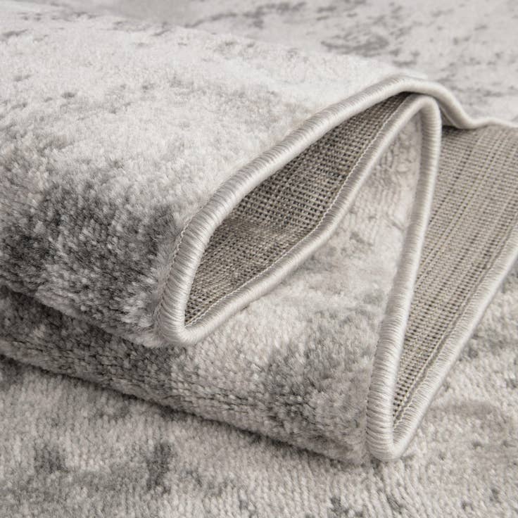 Detail image of 6' x 9' Metropolis Rug