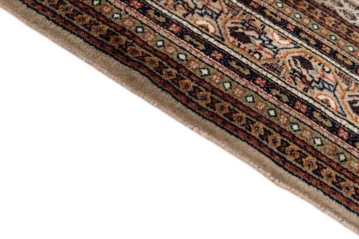 6' 7 x 9' 9 Hand Knotted Mir Wool Rug