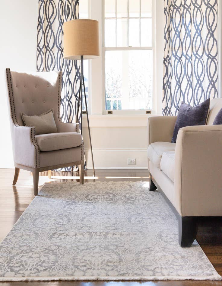 Detail image of 8' x 11' 4 Modern Classical Rug