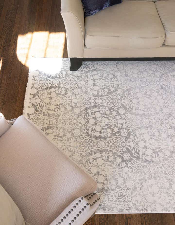 5' x 8' Modern Classical Rug