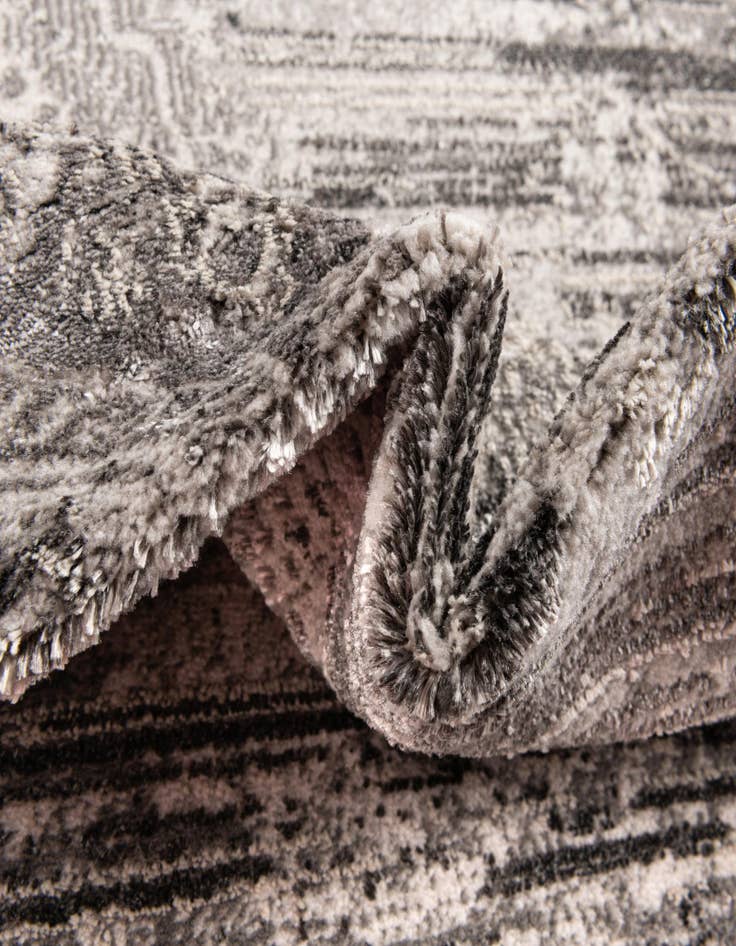 Detail image of 5' 3 x 7' 7 Modern Classical Rug