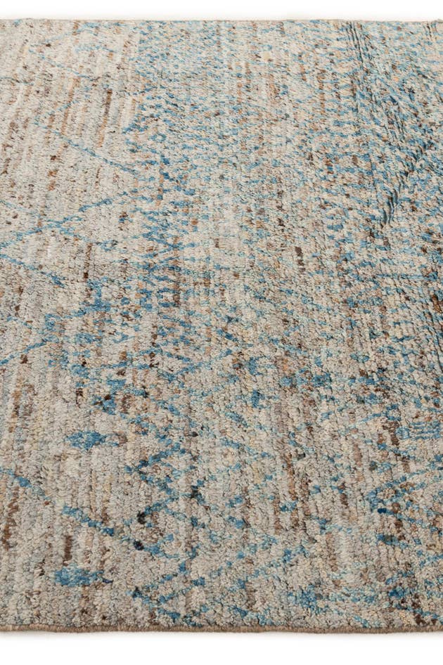 Detail image of 6' 7 x 8' 8 Hand Knotted Moroccan Wool Rug