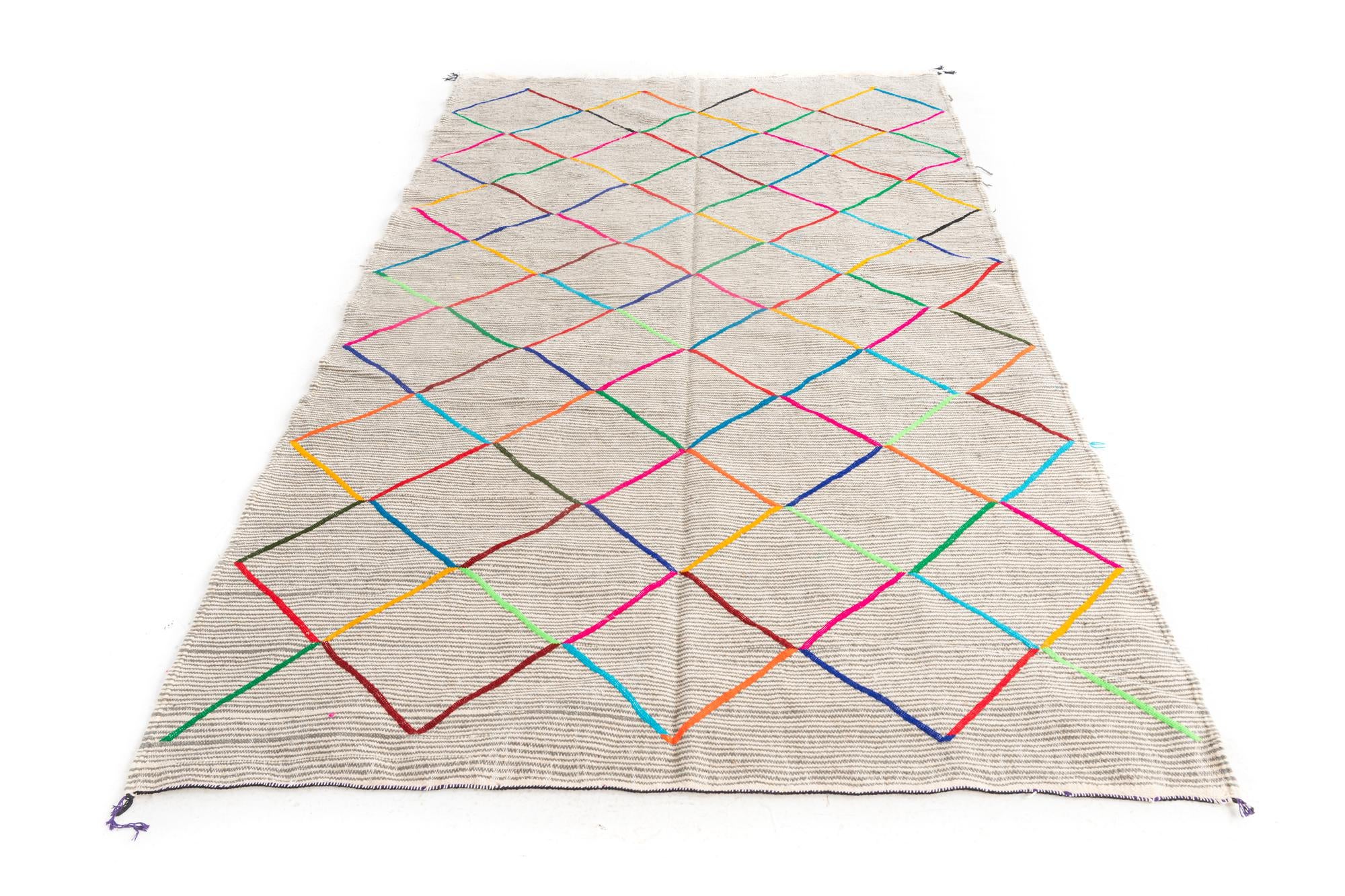 5' x 8' Hand Knotted Moroccan Wool Rug