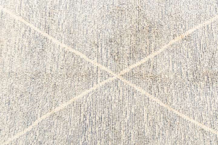 6' 9 x 9' 5 Hand Knotted Moroccan Wool Rug