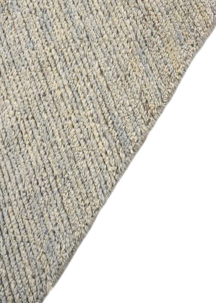 5' 9 x 8' 9 Hand Knotted Moroccan Wool Rug