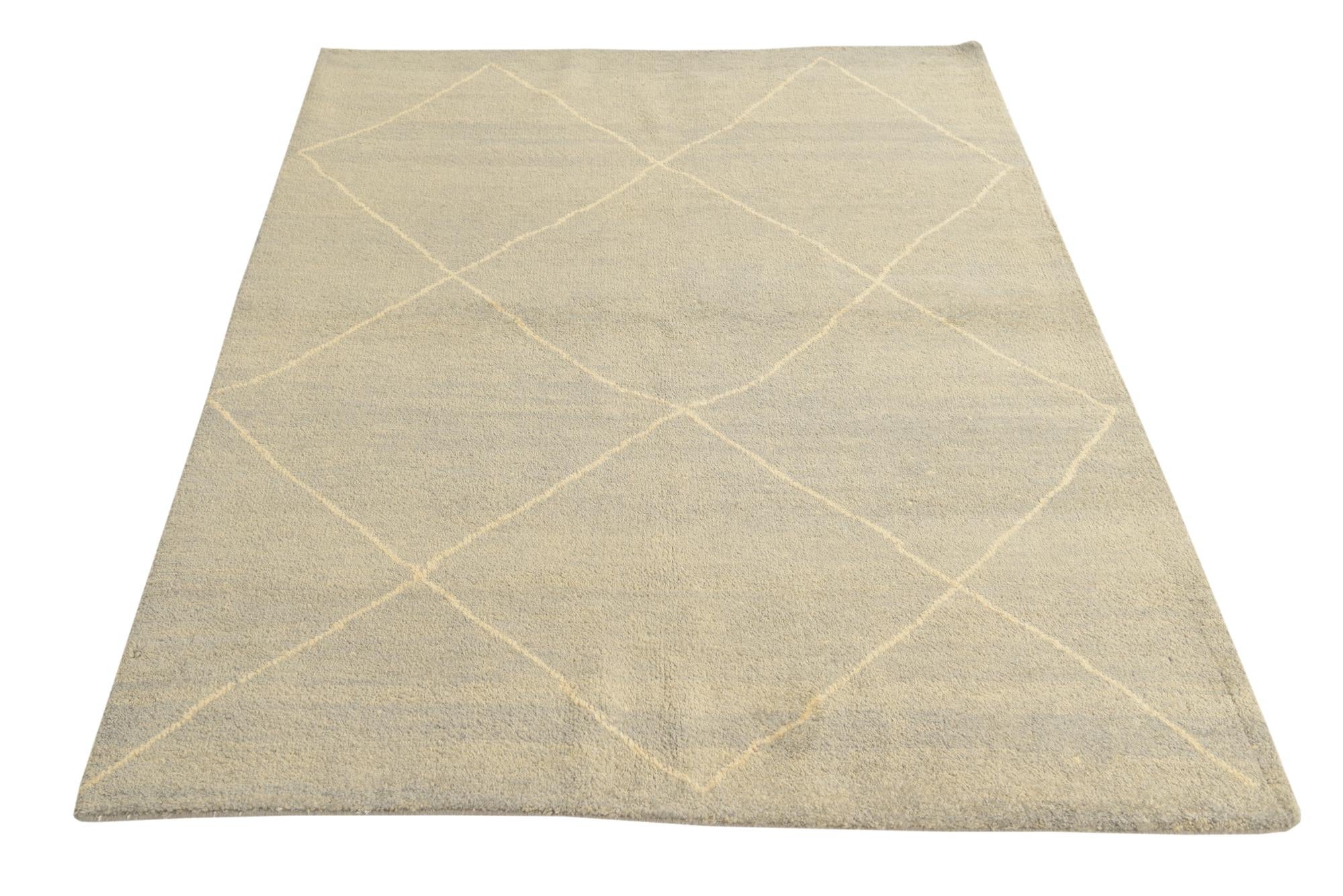 4' 8 x 6' 5 Hand Knotted Moroccan Wool Rug